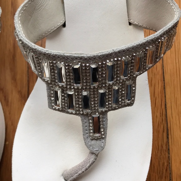 Yellow Box Rhinestone wedge flip flops - great! - Picture 2 of 8